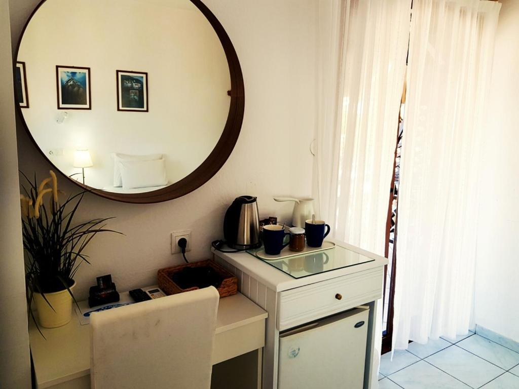 Pension Antonakis Ouranoupolis Greece Exterior photo