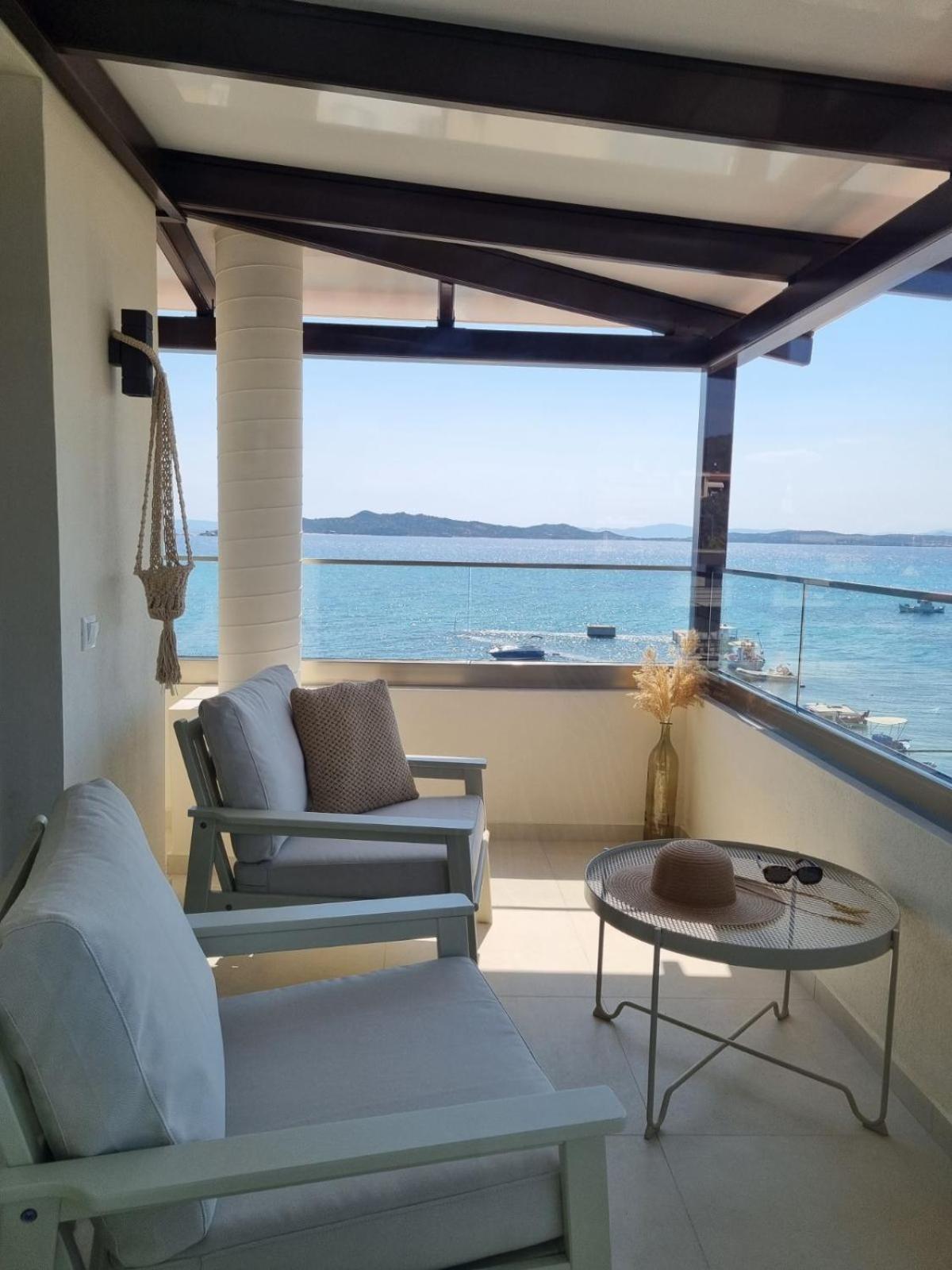 Pension Antonakis Ouranoupolis Greece Exterior photo
