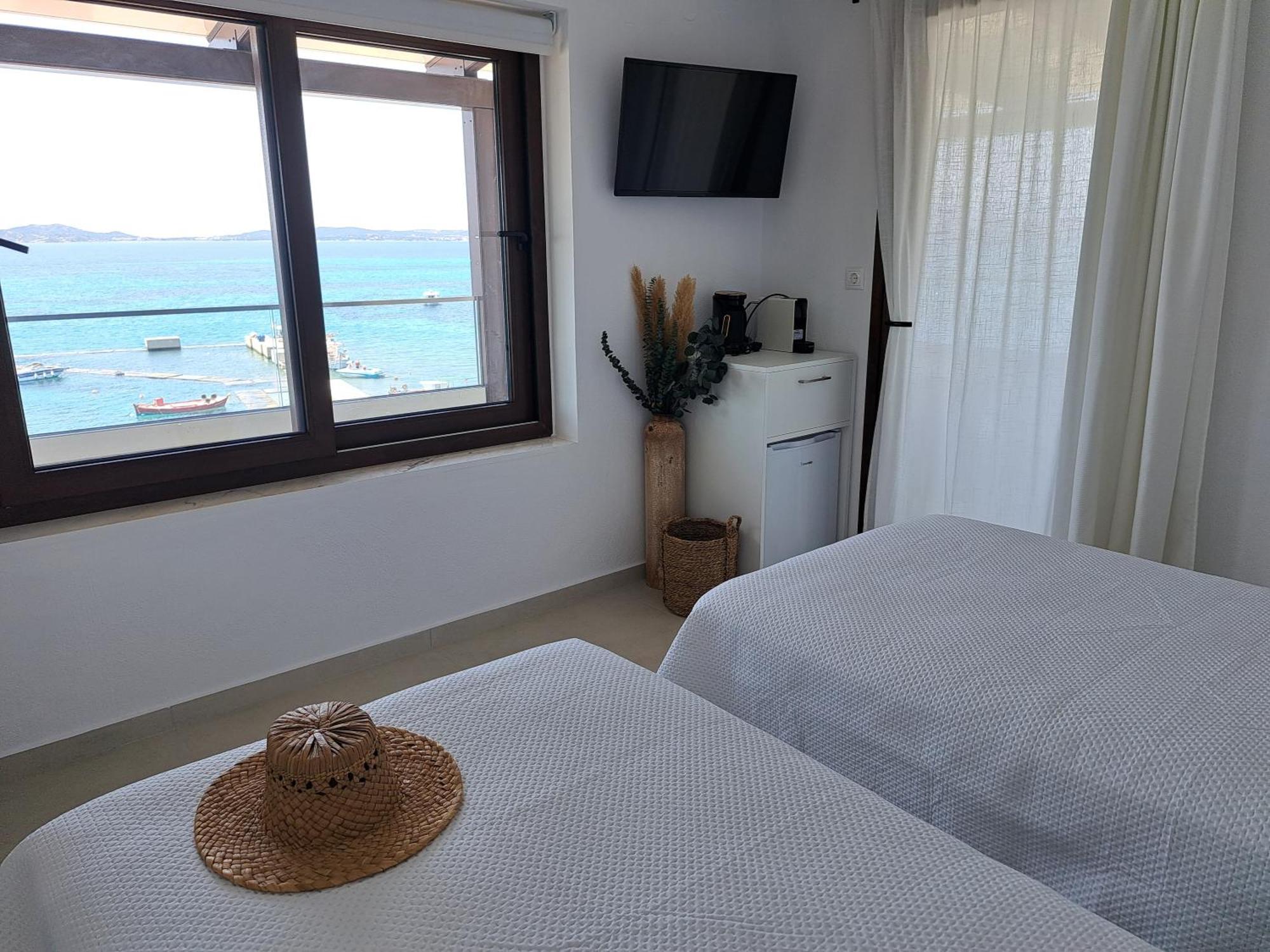 Pension Antonakis Ouranoupolis Greece Exterior photo