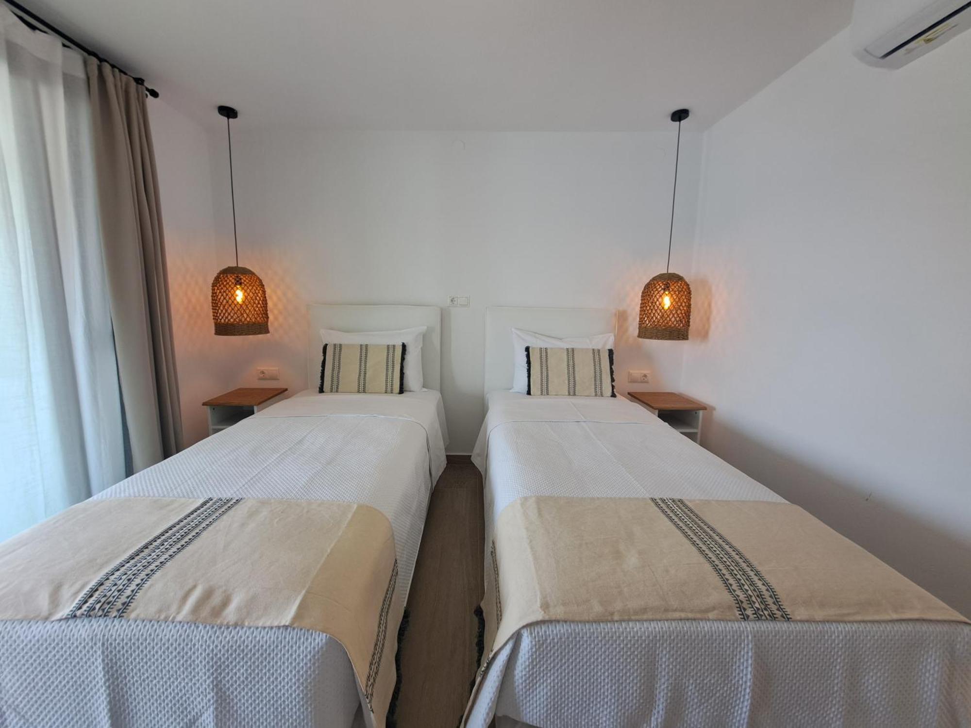 Pension Antonakis Ouranoupolis Greece Exterior photo